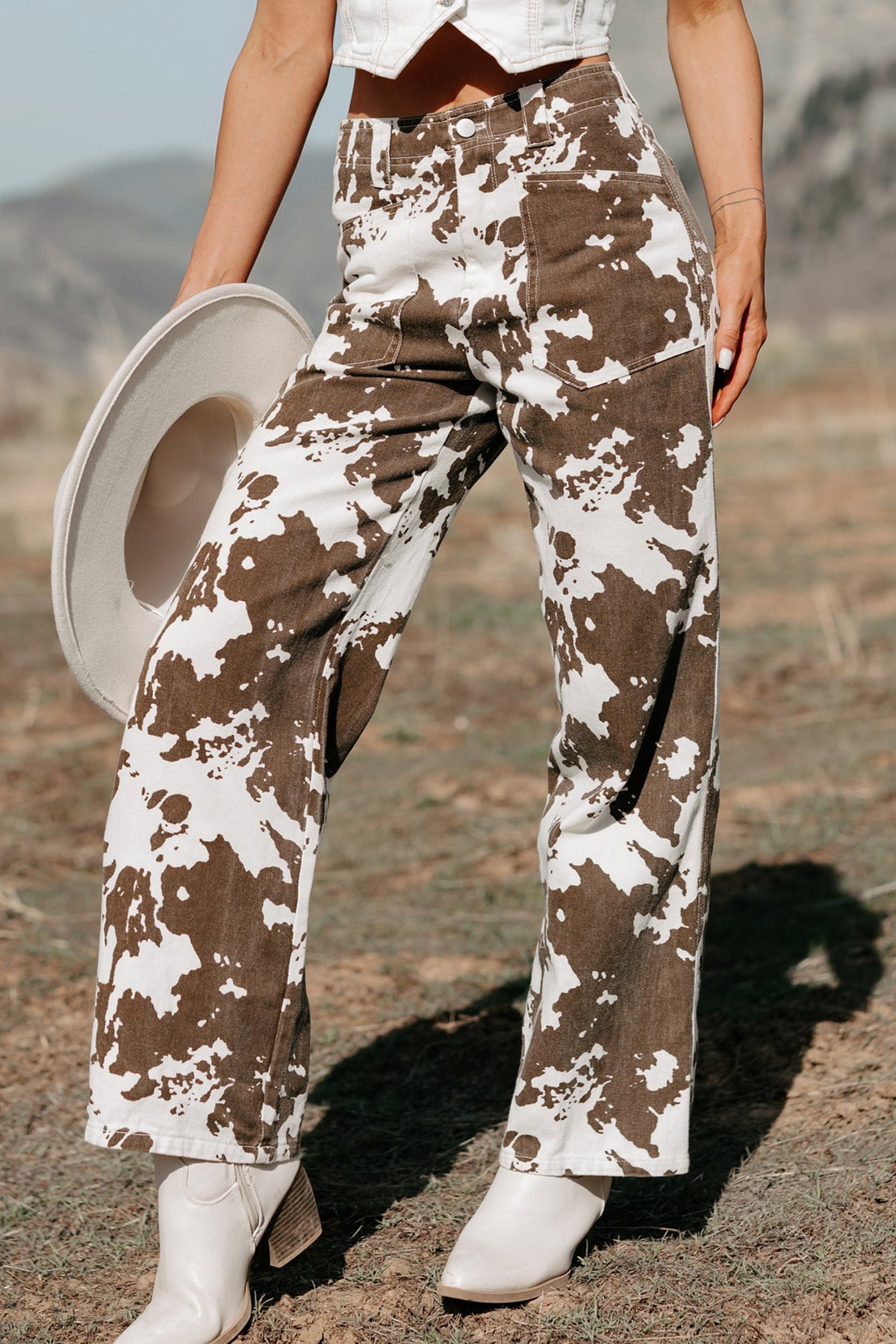 Brown Abstract Pattern Regular Fit Full-Length Western Style Jeans