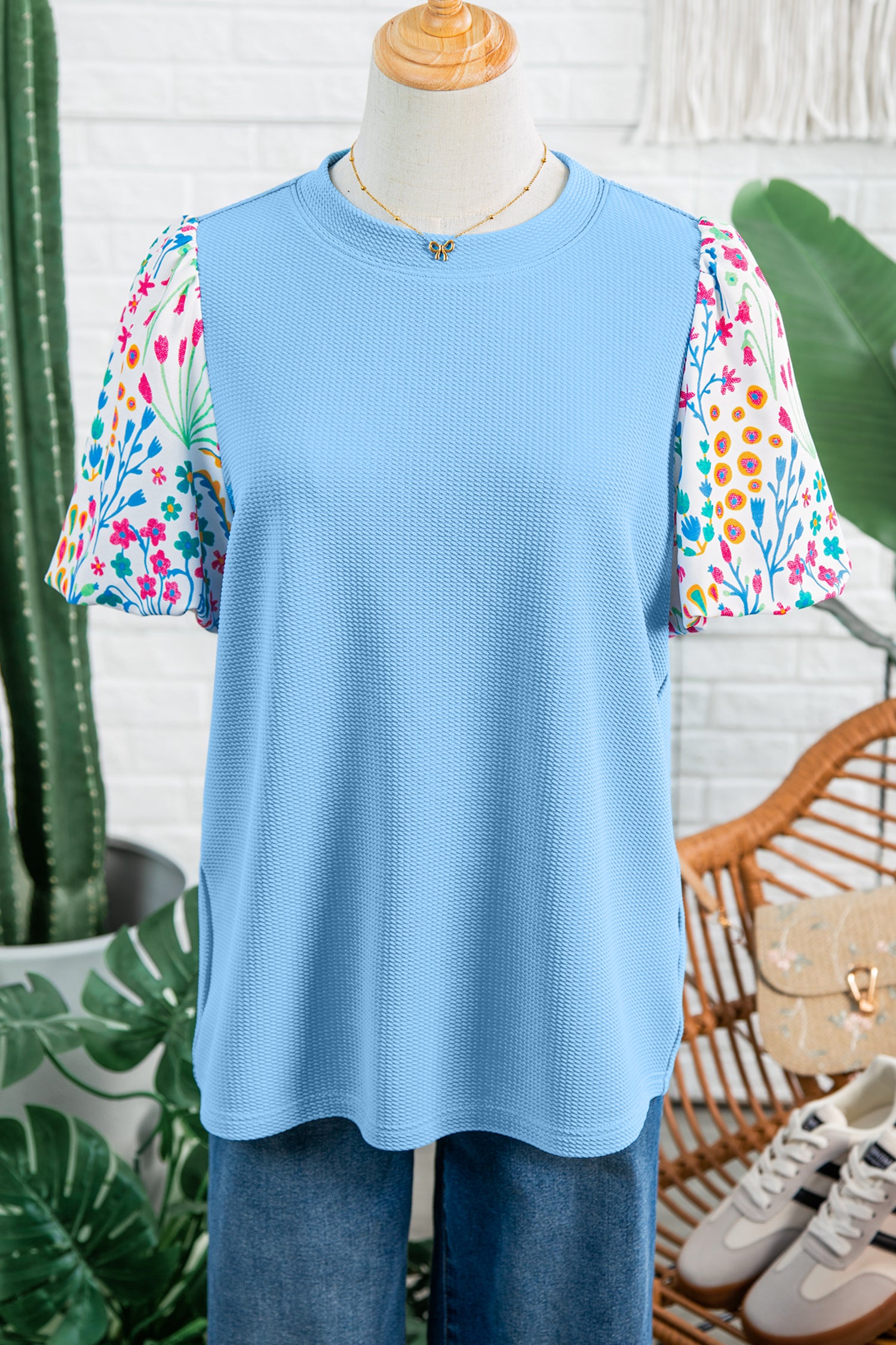 Pink Round Neck Textured Contrast Floral Bubble Sleeve Blouse