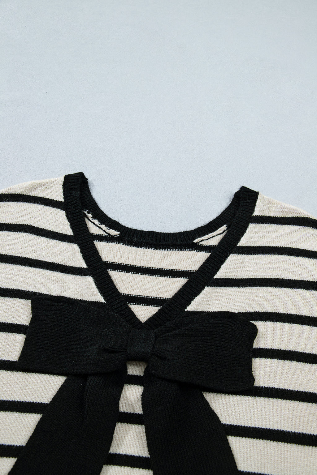 Black Stripe Bow Applique Short Sleeve Sweater
