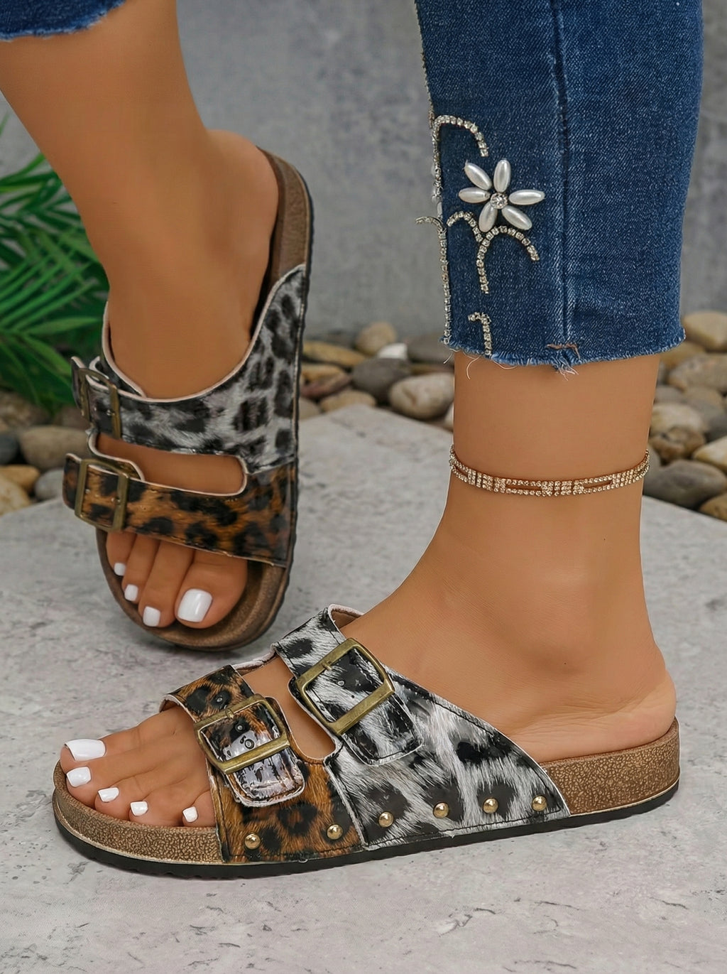 Light Blue Leopard Two-tone Retro Buckle Straps Hollowed Faux Suede Slippers