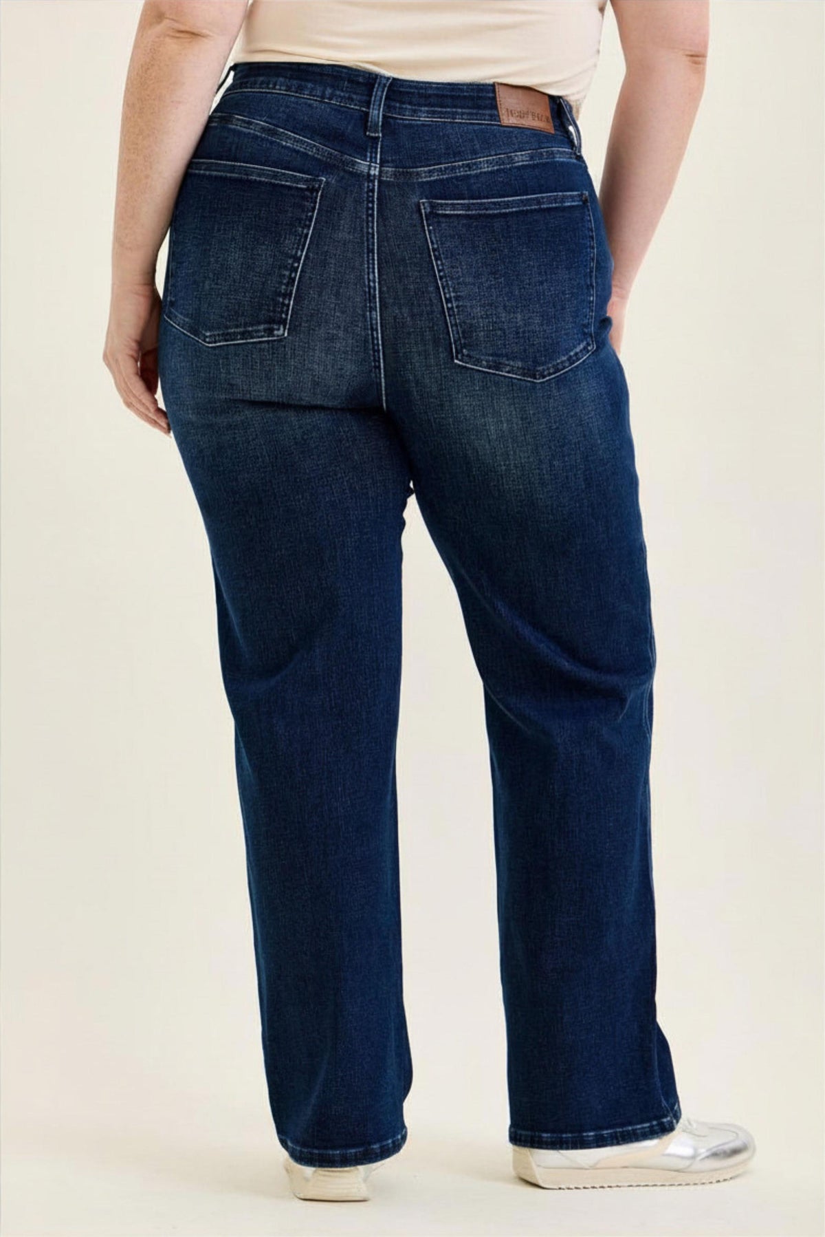Linda High Waist Classic Straight Jean in Dark Midnight Blue