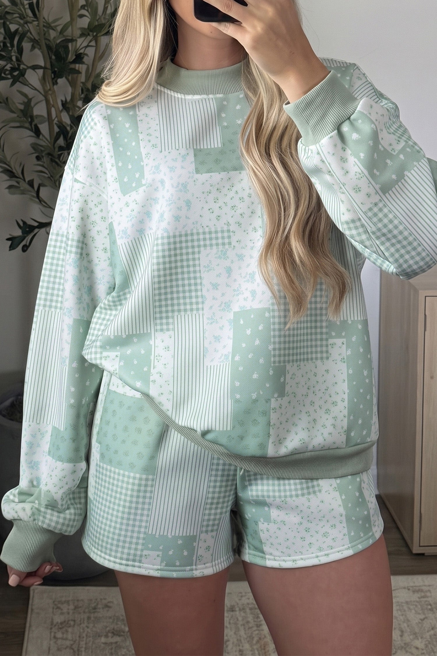 Green Patchwork Floral Print Drop Shoulder Baggy Pullover Drawstring Shorts Set