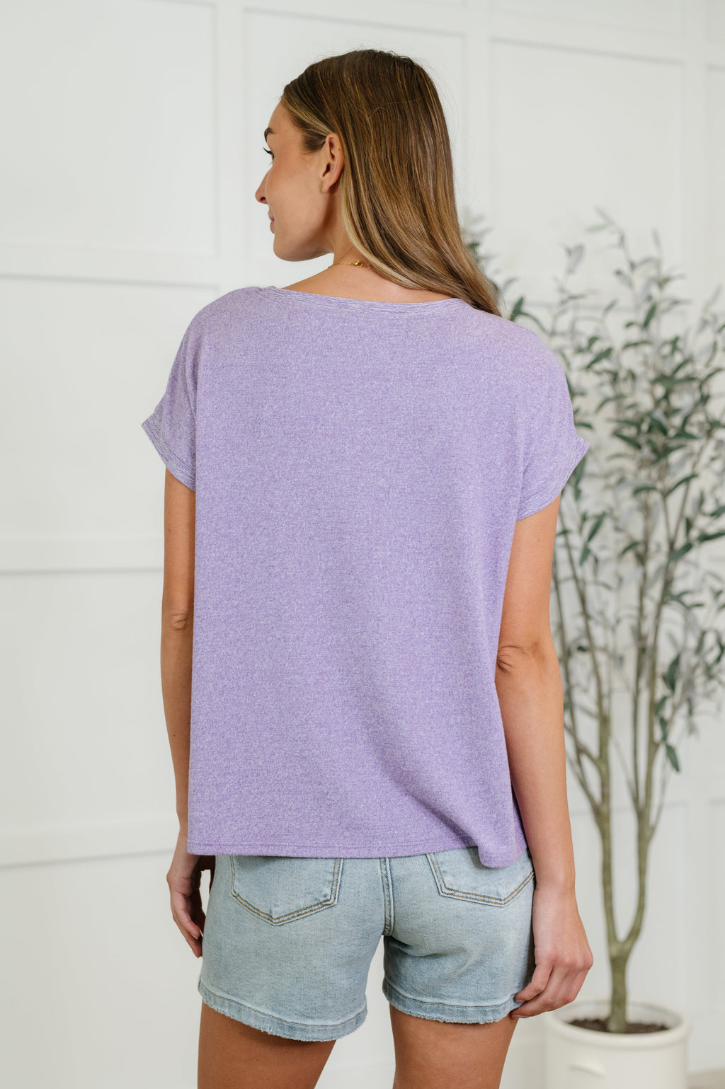 Heathered Harmony Basic Tee in Lavender